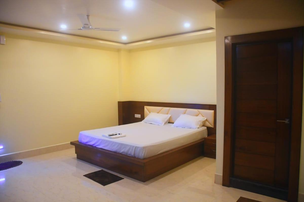 Prince Palace Jhargram Exterior photo